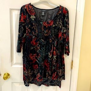 Karen Kane burnout dressy shirt!